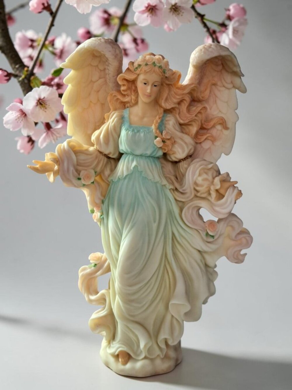 Roman Inc Seraphim Classics Alyssa Nature's Angel Figurine 12 “ Resin 1995 LE